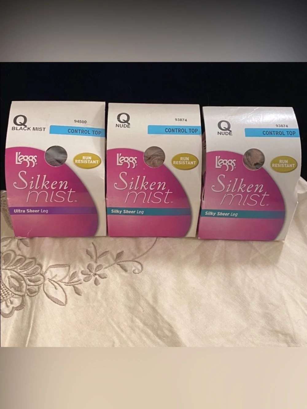 L’eggs Silken Mist Control Top Panty Hose Size Q Bundle